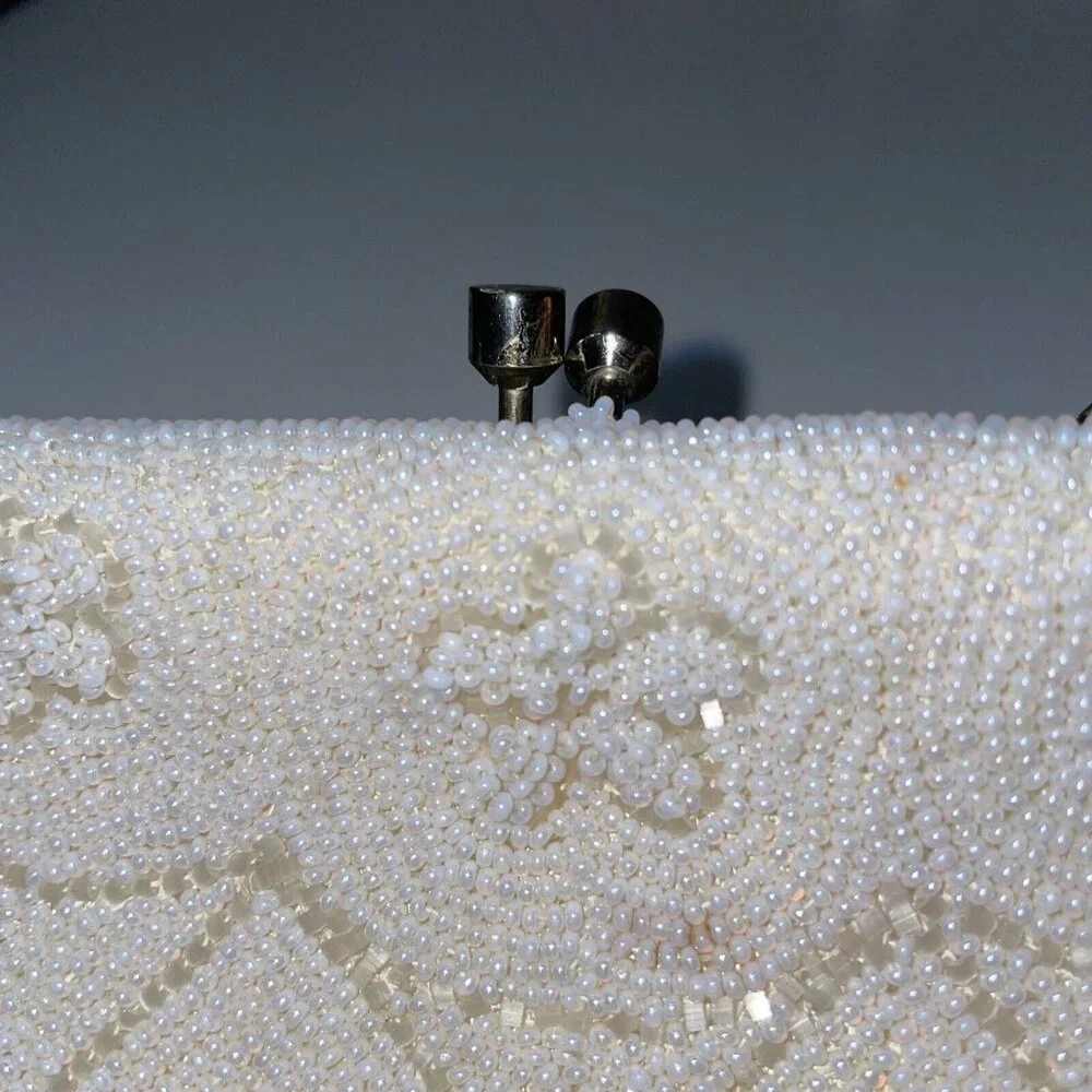 La Regale clutch purse Italian beads White Japan‎ Vintage Mid Century Floral EL4
